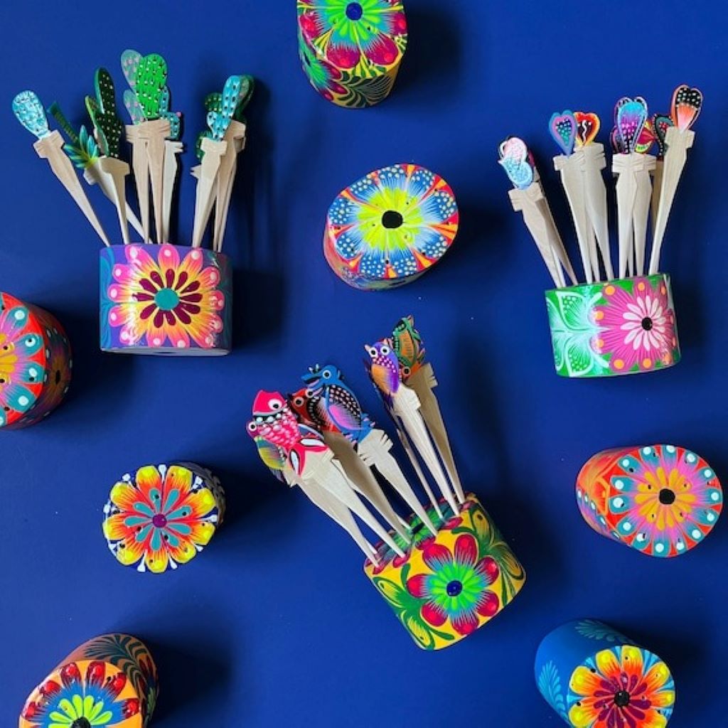 Are plastic toothpicks bad for your teeth